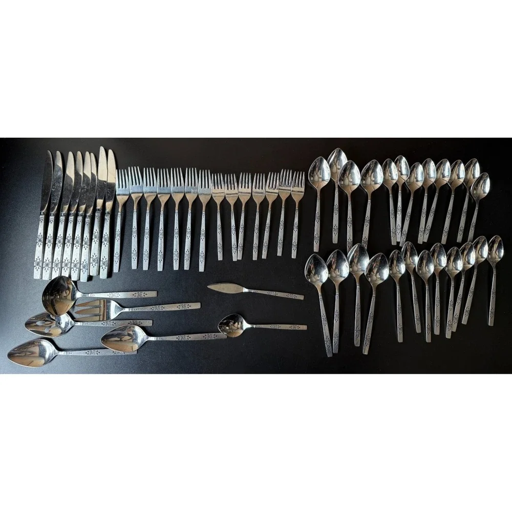 Oneida Profile‎ Stainless Flatware Silverware Set 53 Pc Knives Forks Spoons Vtg